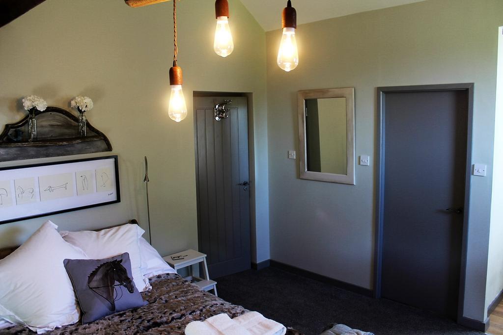 The Jockey Room Hideaway Spurstow Екстериор снимка